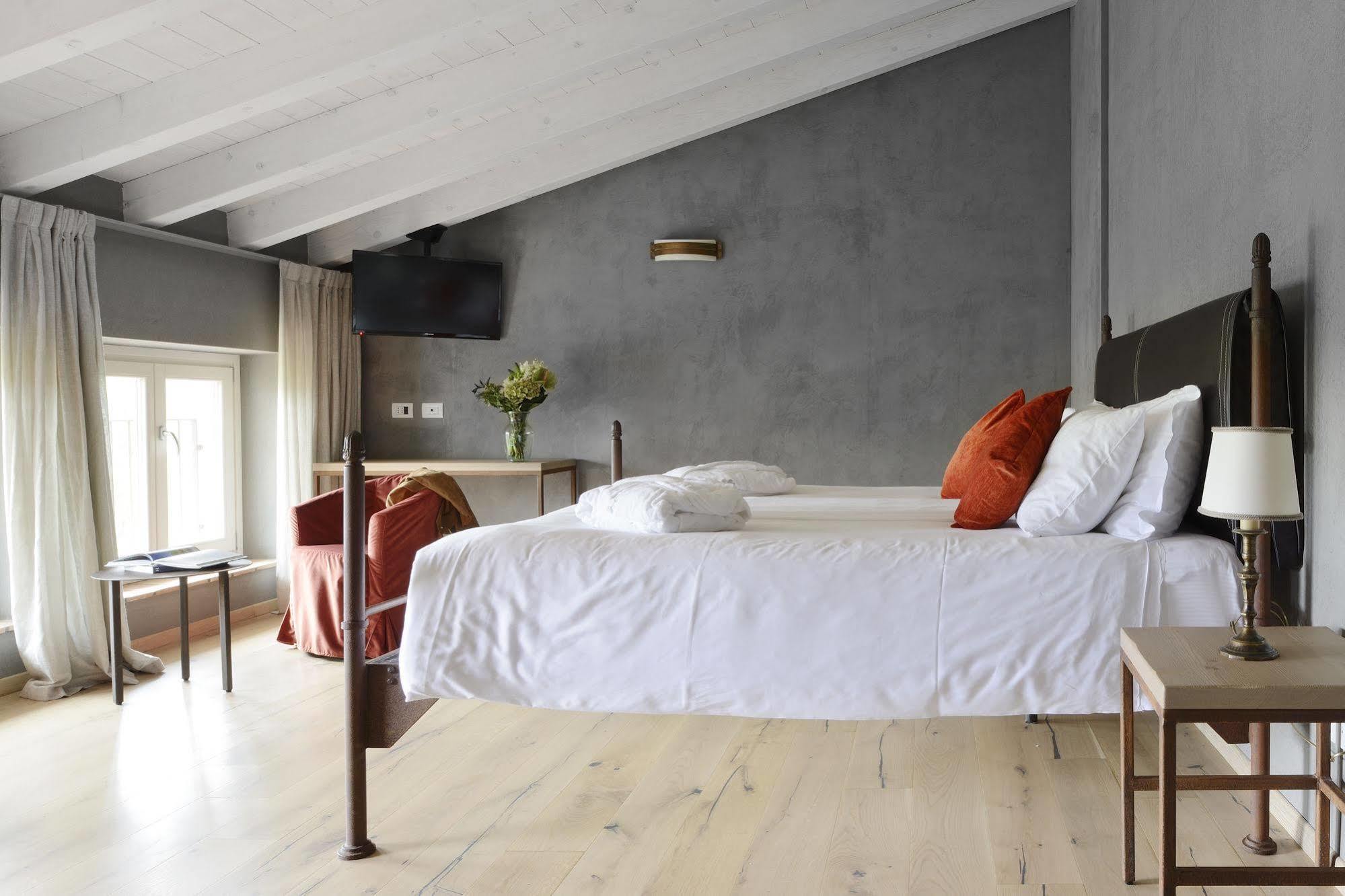 Relais Rossar Boutique Hotel Garda & Hills Costermano Exteriör bild